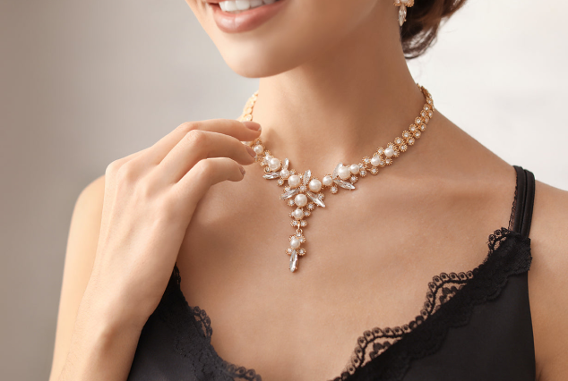 Kolye Collection
